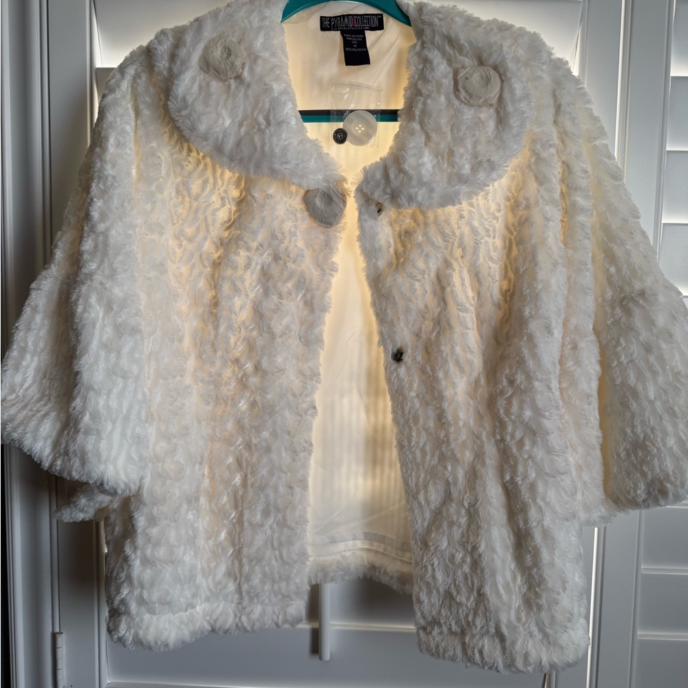The Pyramid Collection Cream Faux Fur Teddy Jacket